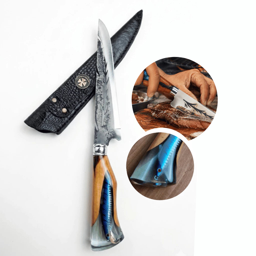 Faca Artesanal Aço Carbono 9” Folha  Cabo com Isca Artificial Pesca • 100% Forjada à Mão (+Bainha de Couro Grátis)